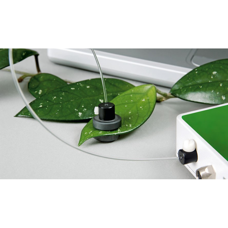 O JUNIOR-PAM inclui Clipe de folha magnético 60° (fibra 1,5 mm de diâmetro, 50 cm de comprimento)