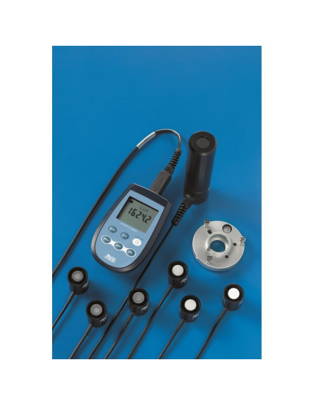 HD2302.0 Delta Ohm Luxmeter shown with optional accessories
