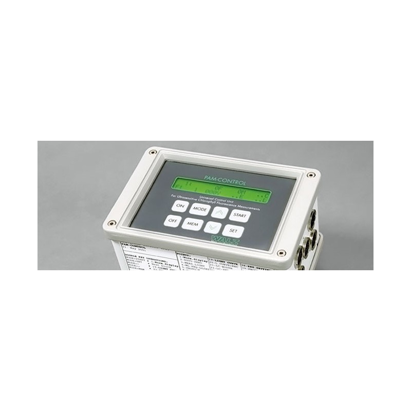 Universal control unit for ultrasensitive chlorophyll fluorescence measurements in a variety of specialized optical geometries