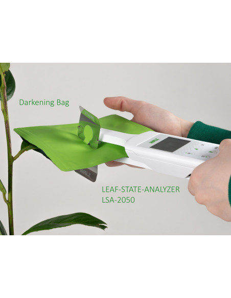 Darkening Bags: this accessory is designed for darkening of leaves in the field.