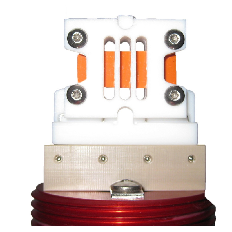 BT-710 With sample Closed